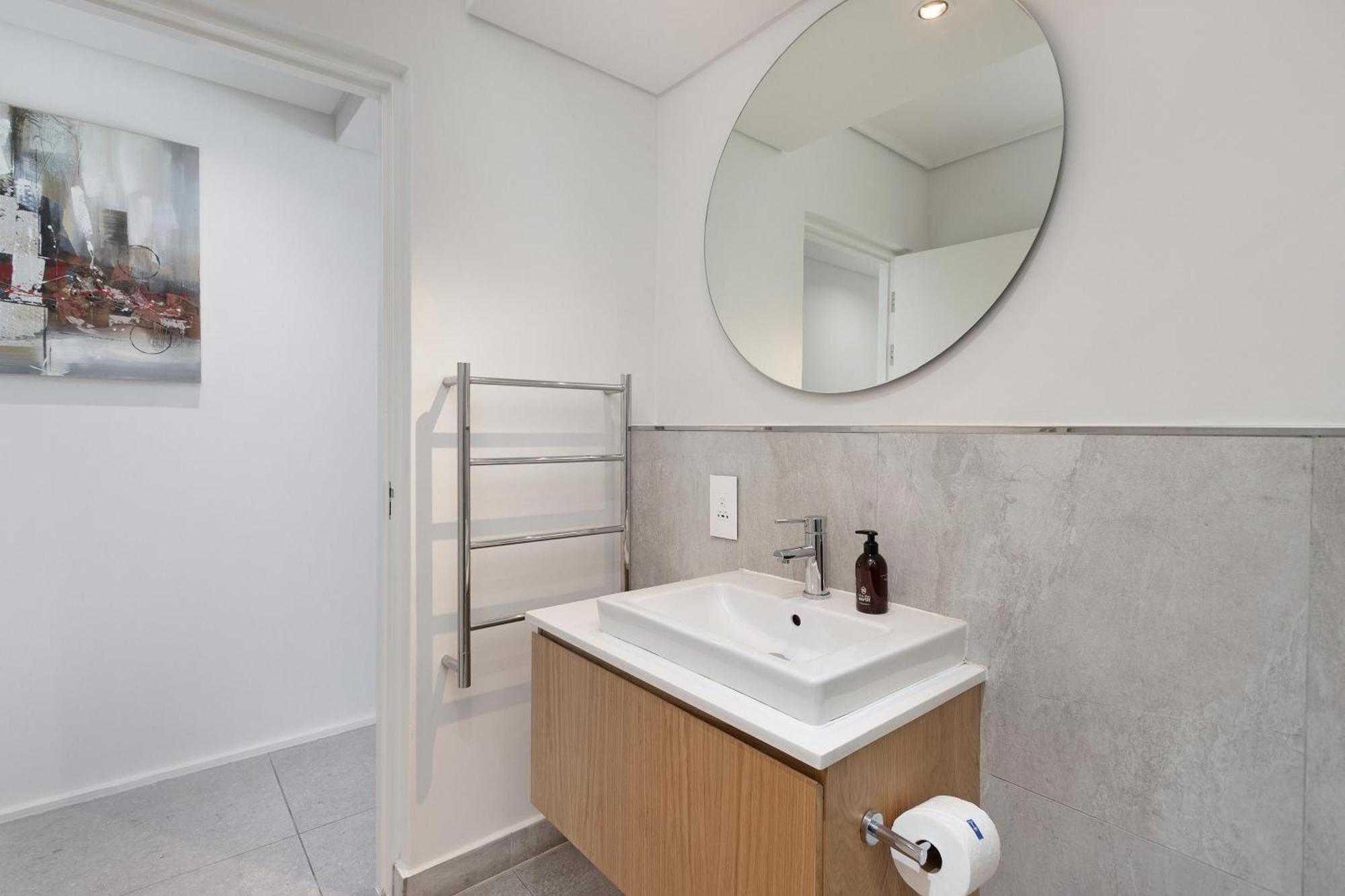 The Cosmo Luxury Suites By Totalstay Kapstaden Exteriör bild